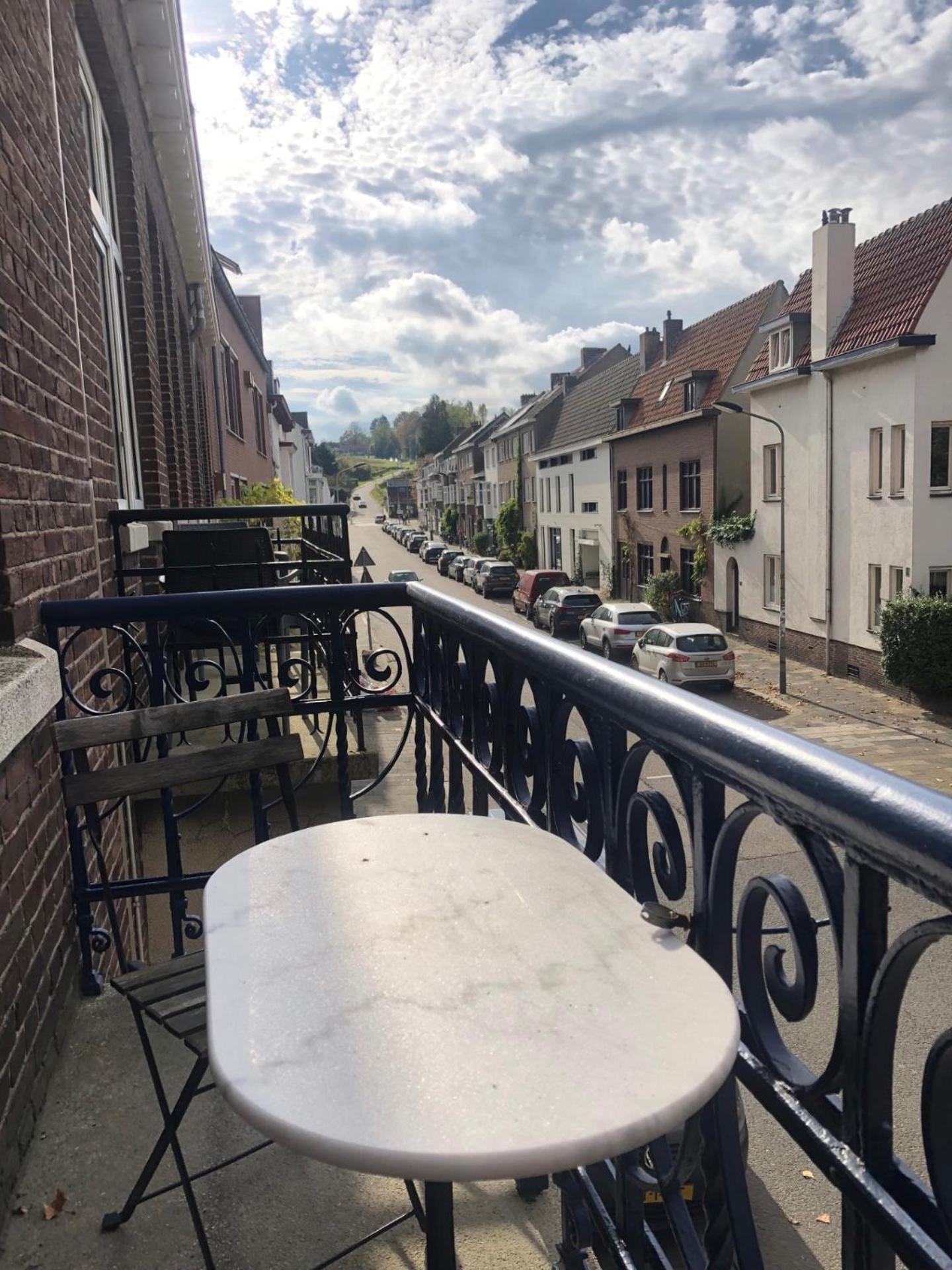 Logis Pastis Hotel Maastricht Exterior photo