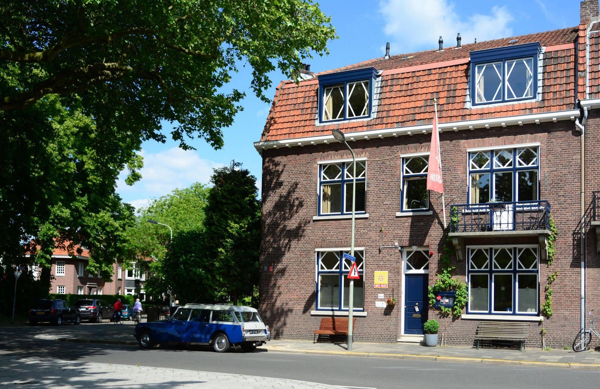 Logis Pastis Hotel Maastricht Exterior photo