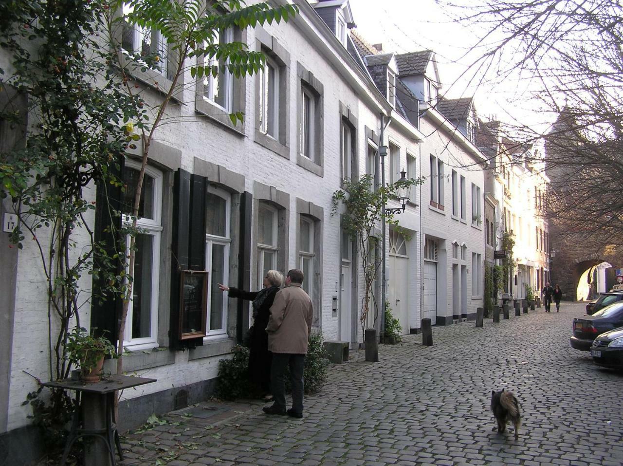 Logis Pastis Hotel Maastricht Exterior photo